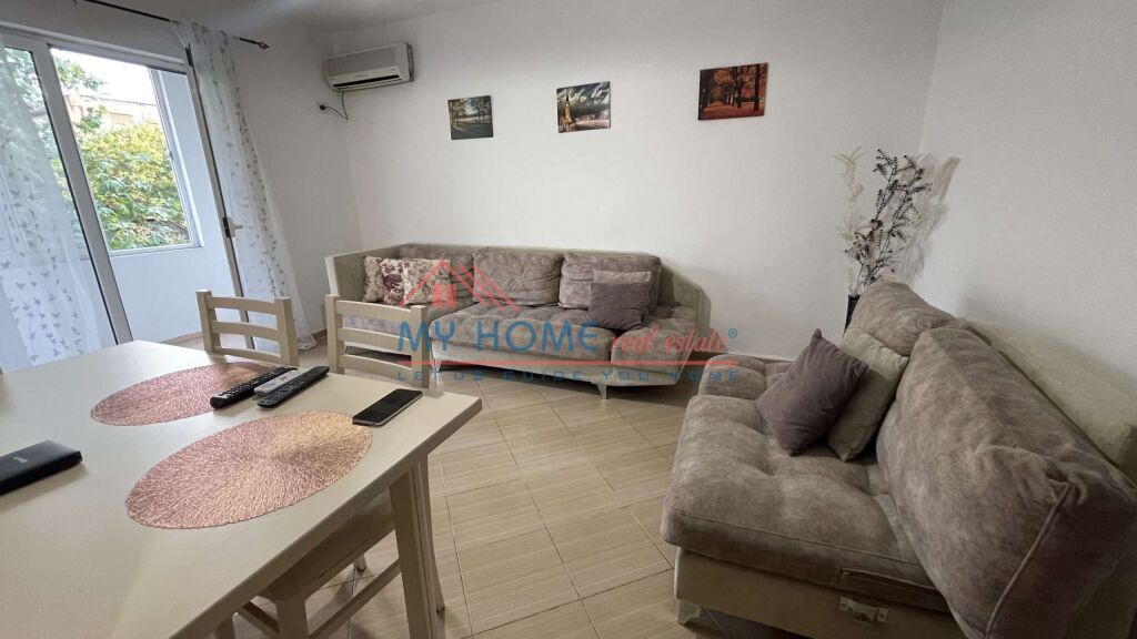 Apartament 1+1 me qera tek 21 Dhjetori ne Tirane