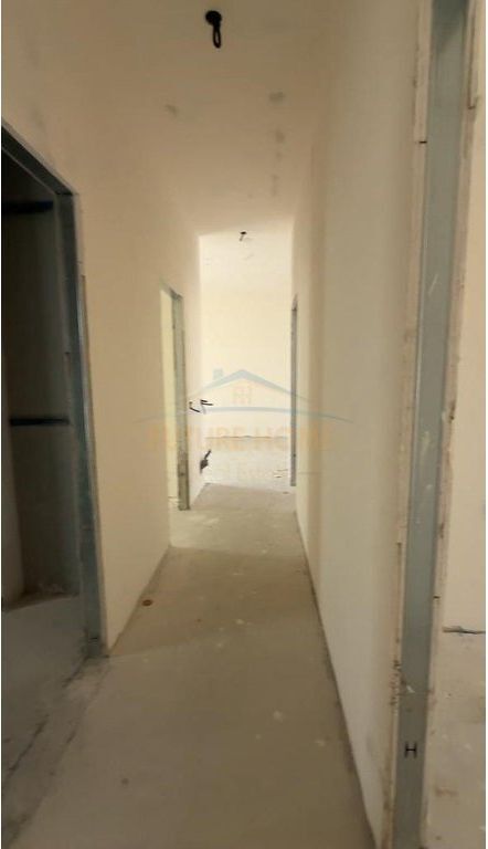 Shitet, Apartament 3+1+2, Yzberisht, Tiranë.