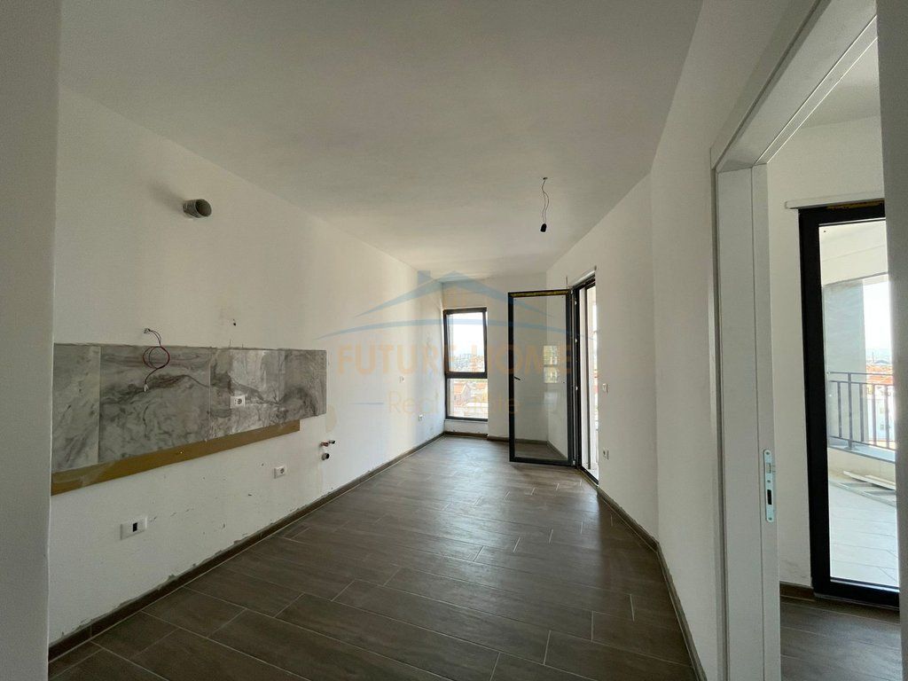Rent, Apartment 2+1+2 Tirane . Empire73618
