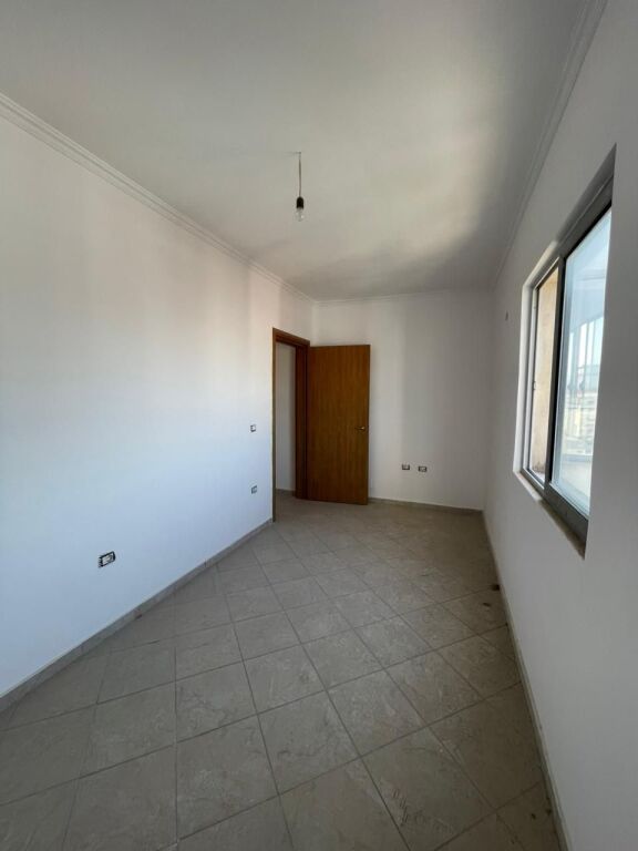 🏷️ OKAZION‼️ ULJE ÇMIMI‼️ | SHITET APARTAMENT 2+1 ME VERANDË – ASTIR