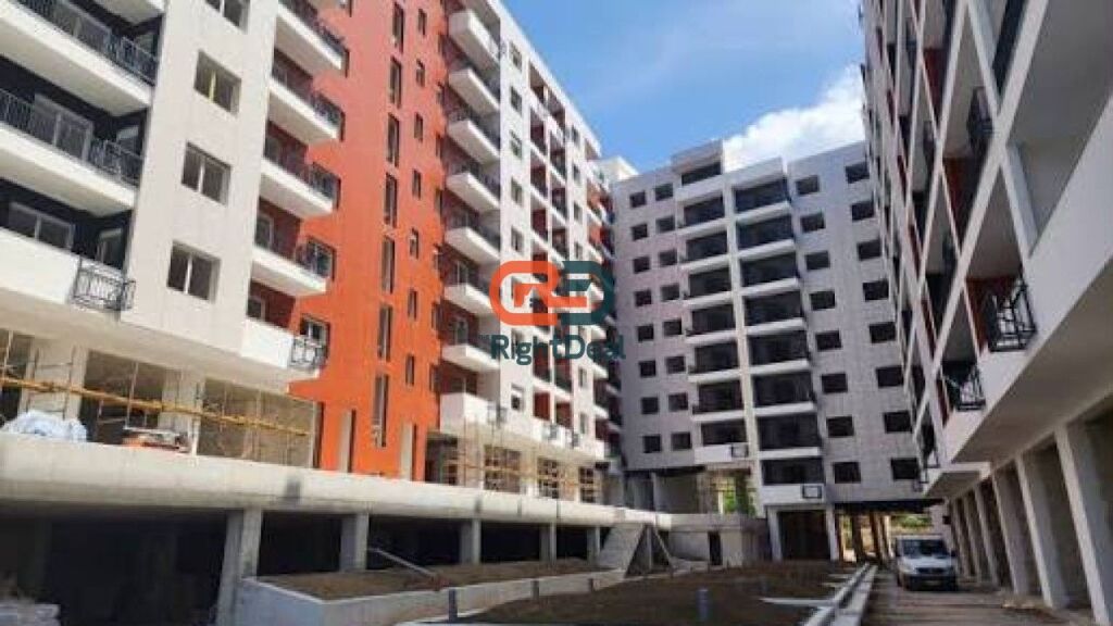 Tek "Space City" Ne Paskuqan, Shitet Apartament 2+1+2, Me Planimetri Perfekte !!!