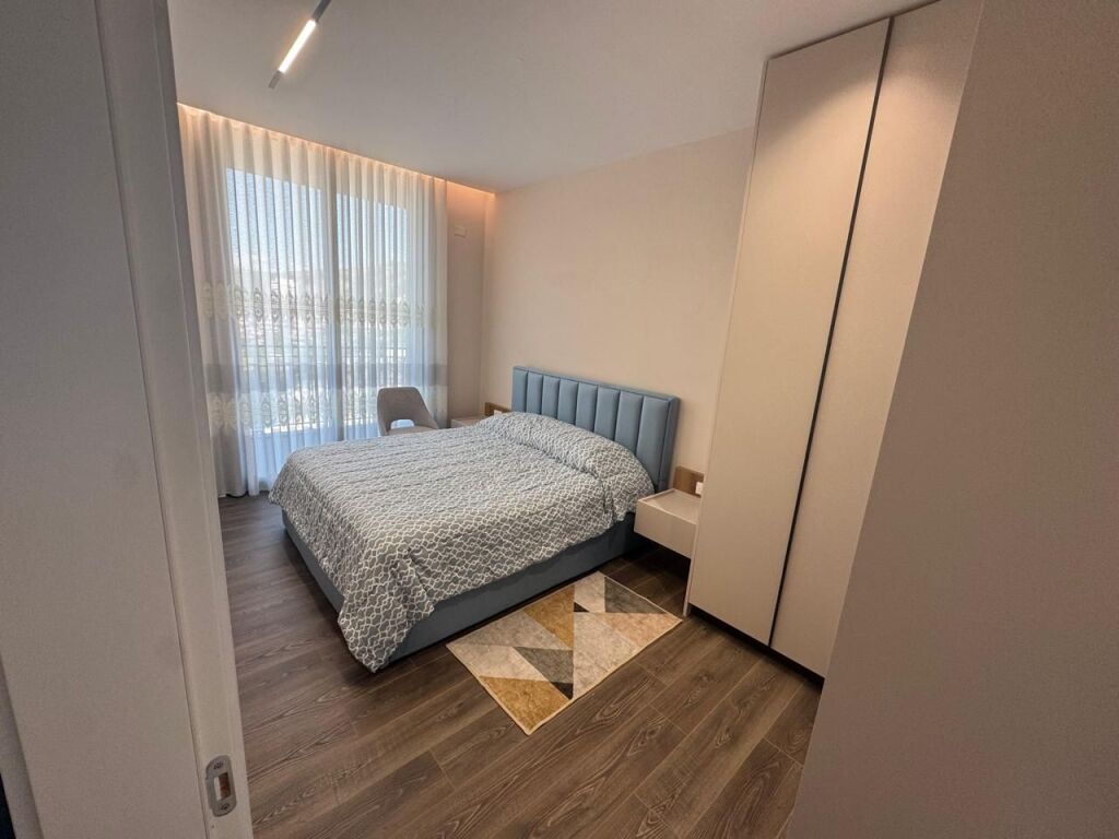 Apartament me qira