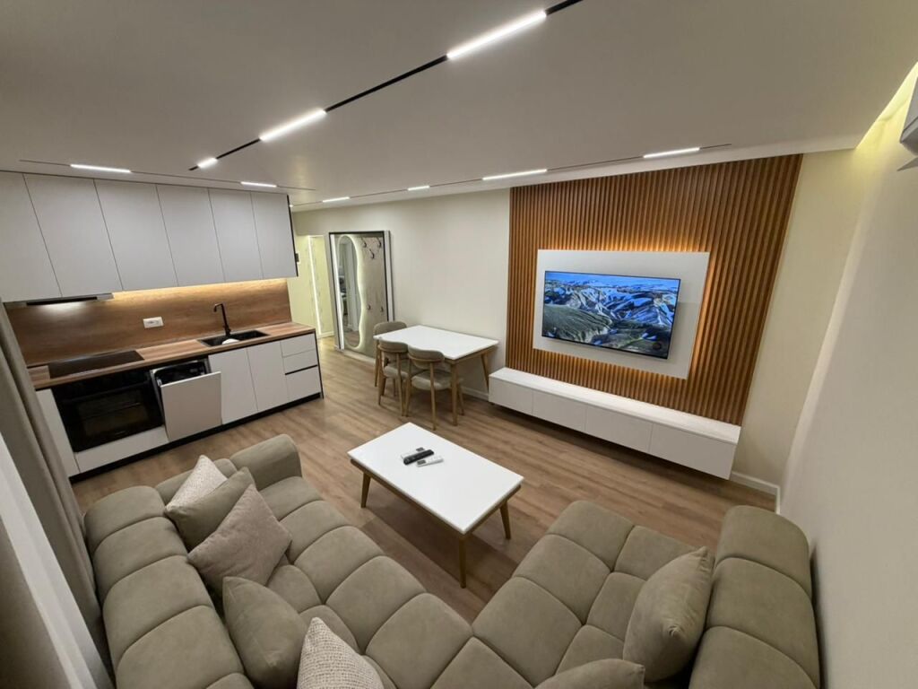 🏡 JEPET ME QIRA SUPER APARTAMENT 1+1  📍 Rruga “Kongresi i Manastirit”, pranë Spitalit Nënë Tereza💰 Çmimi: 50,000 lekë/muaj