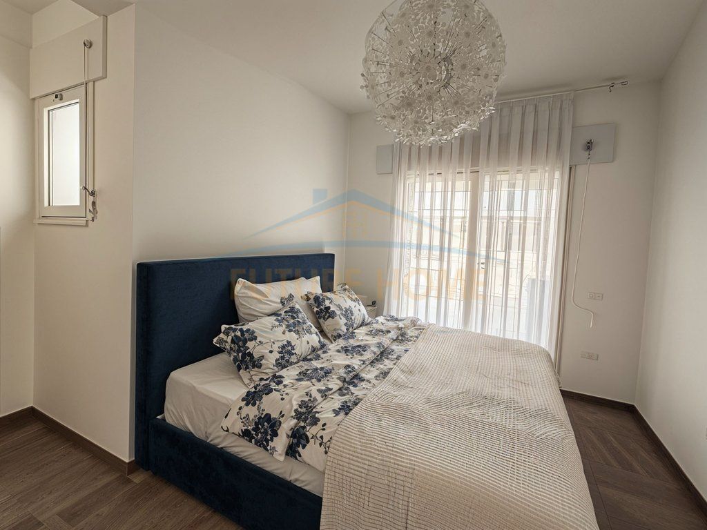 SHITET APARTAMENT 3+1 TEK PERLA RESORT GJIRI LALEZIT
