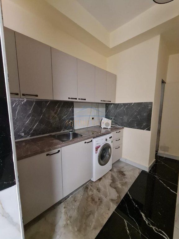 Qira, Apartament Ekonomik 1+1, Alidemi, Tirane.