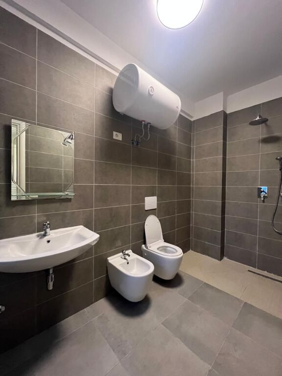 Apartament 2+1+parkim me qira te green city