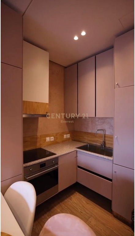 Apartament 1+1+Post Parkimi per shitje te Rruga e Kosovarve