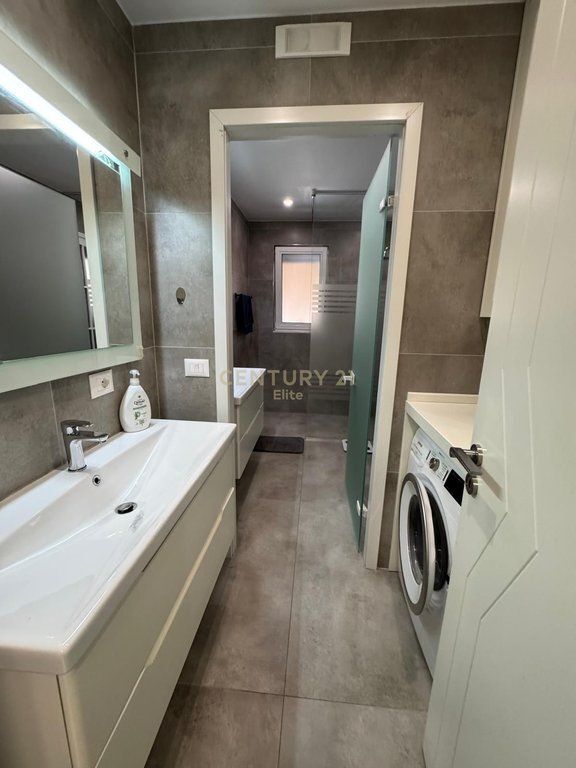 Apartament 2+1 Për Shitje në Ish Blloku, Tiranë - 350000€ | 91 m²
