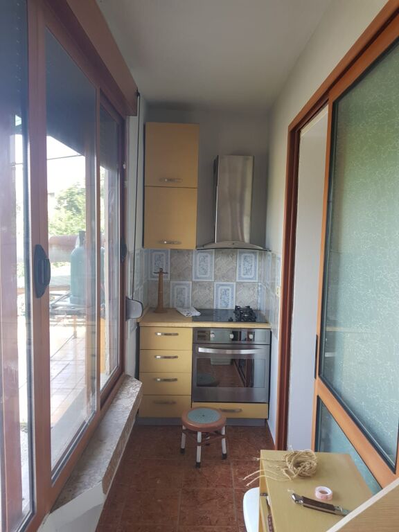 🏢Rruga e Elbasanit,prane Deges se Thesarit shitet apartament  2+1, 220,000€uro