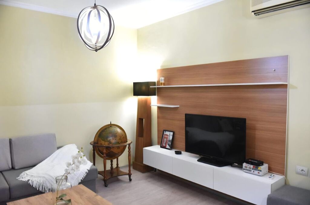 Appartamento 2+1 in affitto (casa privata) a Medreseja