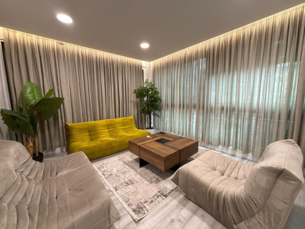 Appartamento 2+1+2+Guardaroba disponibile in Via Ibrahim Rugova, ex Blocco.