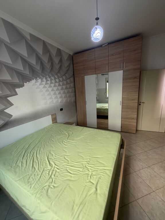 1+1,kopshti zologjik,kat 1 pallat,450 mije lekd