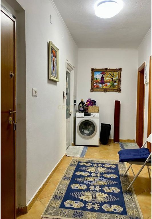 JEPET ME QIRA APARTAMENT 2+1 – SHKOLLA 1 MAJI