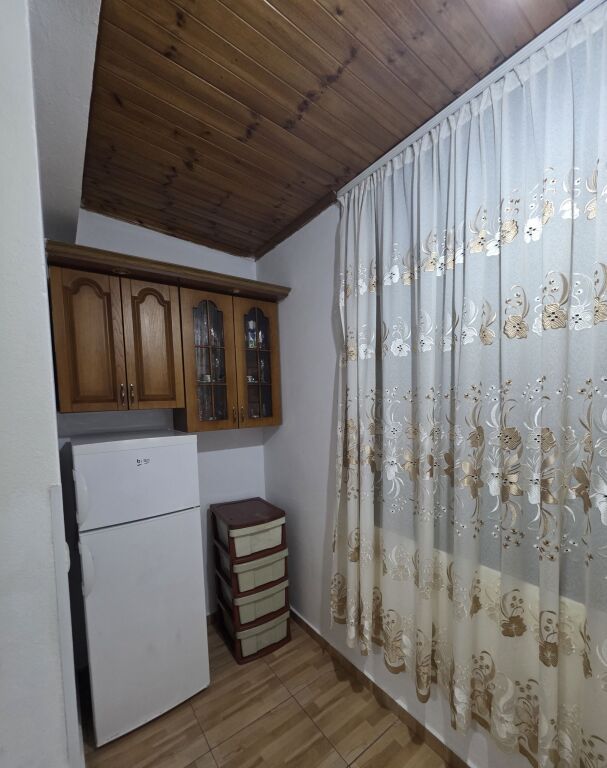 Rent | Shtëpi private 1 + 1 | Varri Bamit | 400€/month