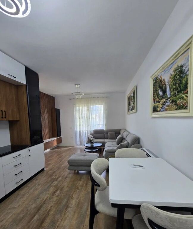 ✨JEPET ME QIRA APARTAMENT 1+1 – PËRBALLË SHKOLLËS “ZOJA E KËSHILLIT TË MIRË”✨