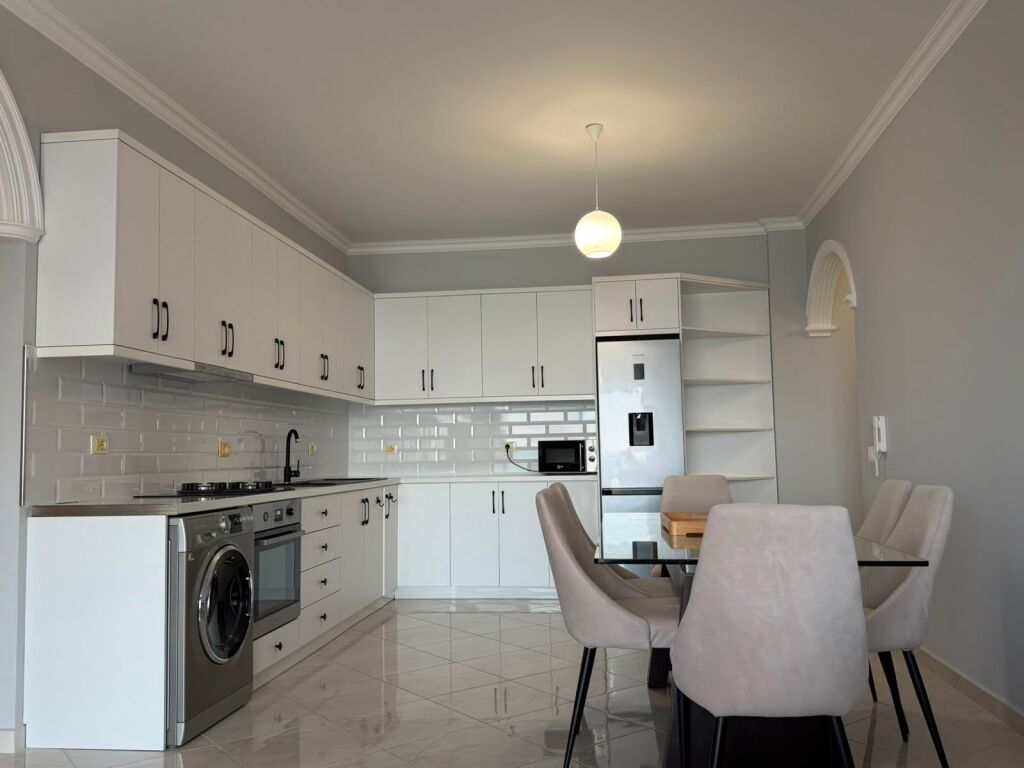 Super Appartamento 2+1 in Affitto Vista Mare, dal 1 Ottobre al 31 Maggio, Lungomare, Vlore