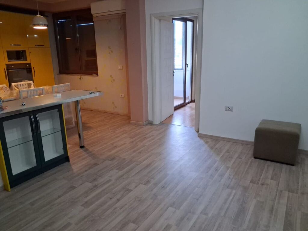 Qera | Apartament 1 + 1 | Qender | 600 €/muaj