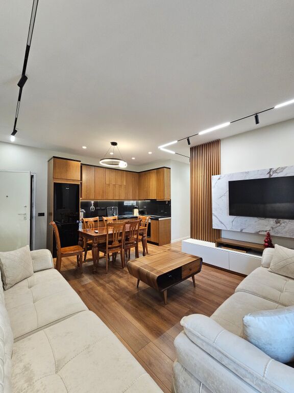 🏡 JEPET ME QIRA APARTAMENT 2+1+ post parkimi  –RRUGA 5 MAJI