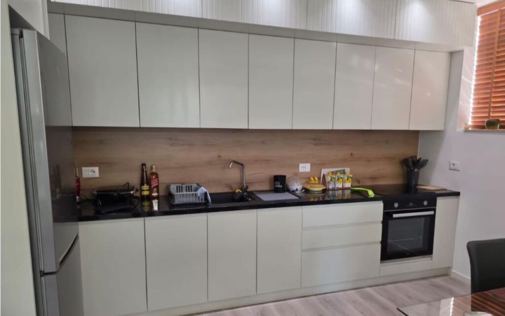 Appartamento 1+1 in affitto in Via Mustafa Matohiti, Piramide, Via Elbasani.
