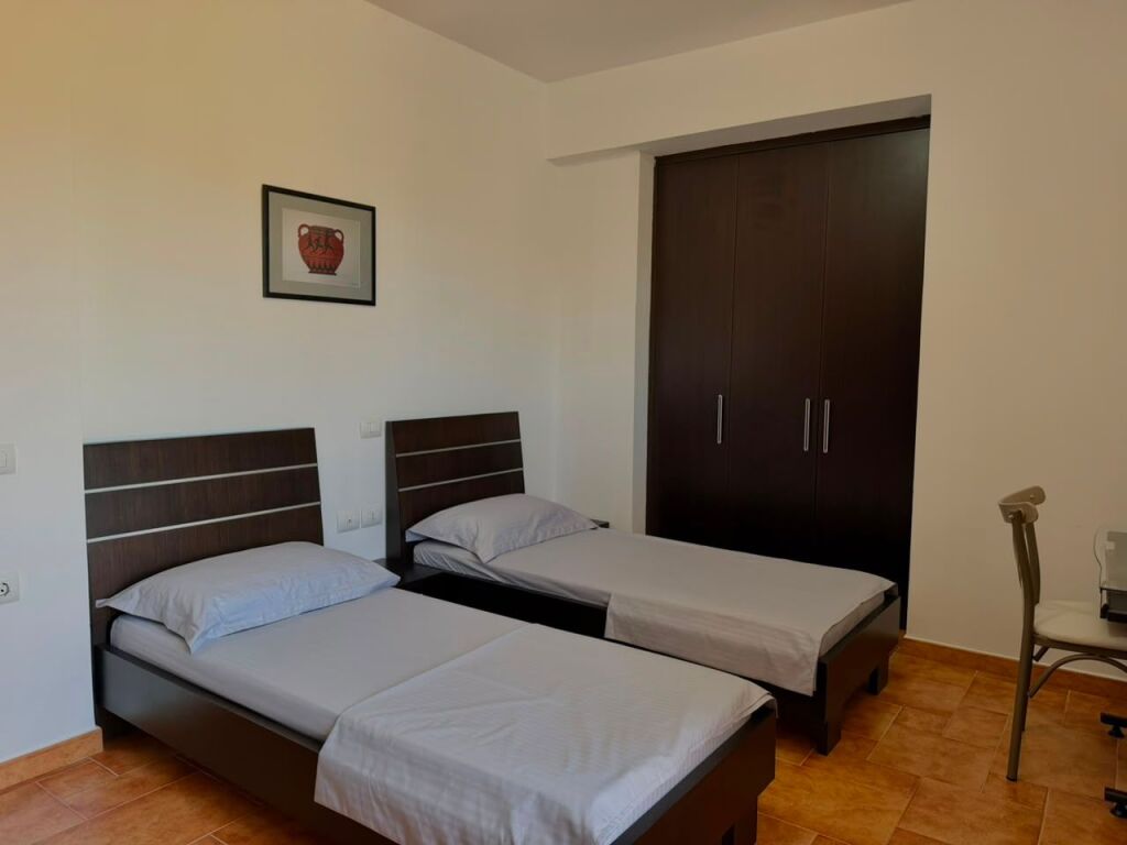 Apartament 2+1 me Qera, Tetor-Maj | Sheshi Pavaresia, Nisatel, Vlore