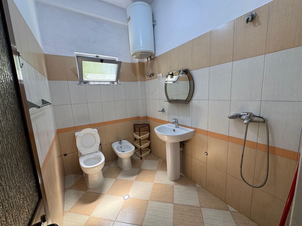 Private 1-story house for rent above the Grand Complex (end of Bajram Allaraj street)