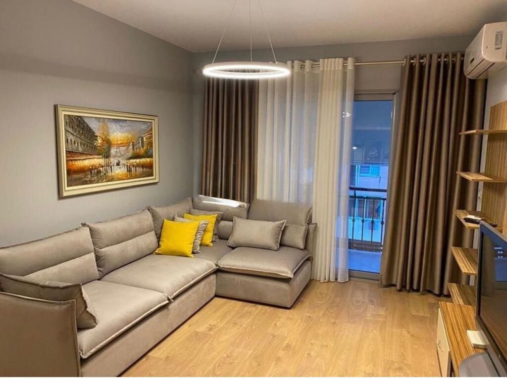 Qera | Apartament 2 + 1 | Komuna Parisit | 750 €/muaj