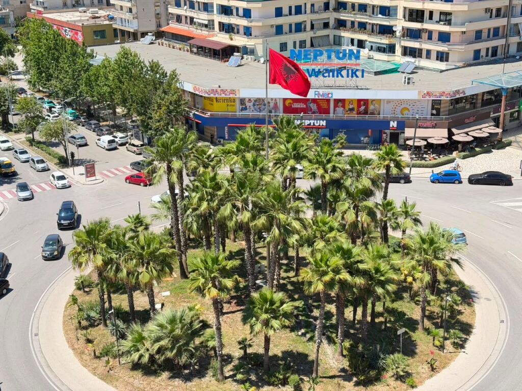 Apartament 2+1 me Qera, Tetor-Maj | Sheshi Pavaresia, Nisatel, Vlore