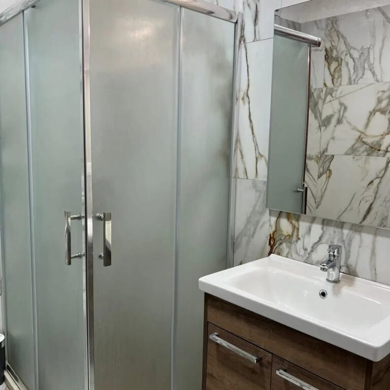 APARTMENT 1+1. 45000 LEKE.ASTIR.HOTEL MARINAJ
