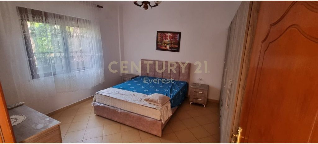 VIA BESA AFFITTASI 2+1 PIANO VILLA