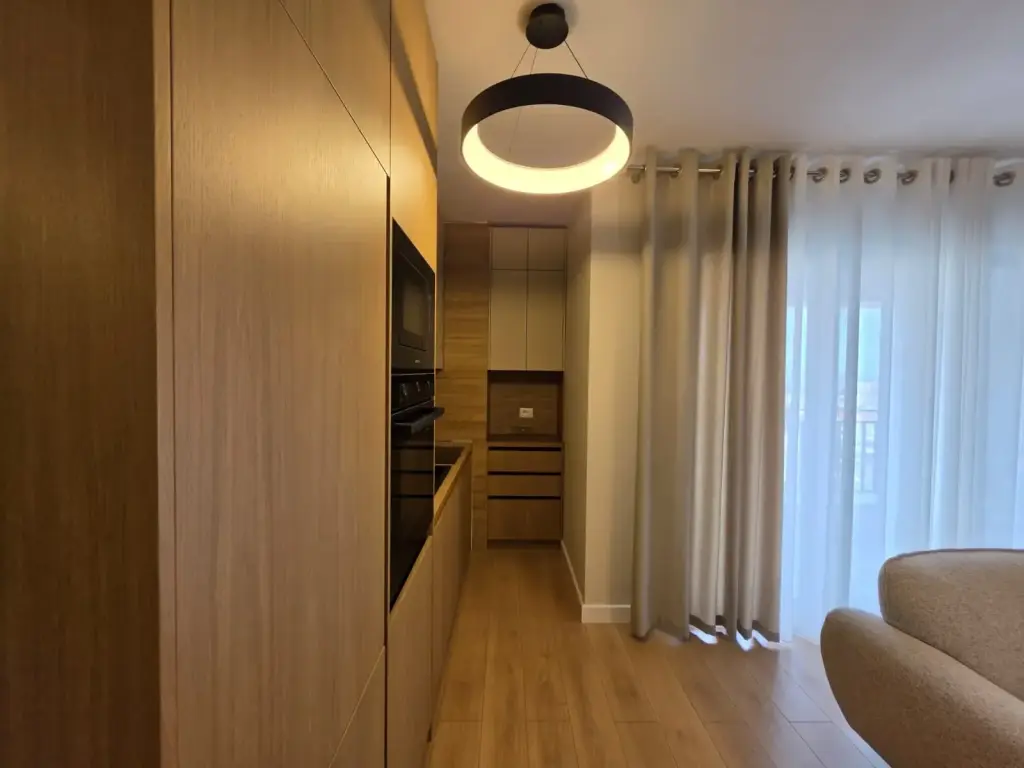 Apartment 2+1 for rent at New Boulevard, former Train Station, Jordan Misja Street.