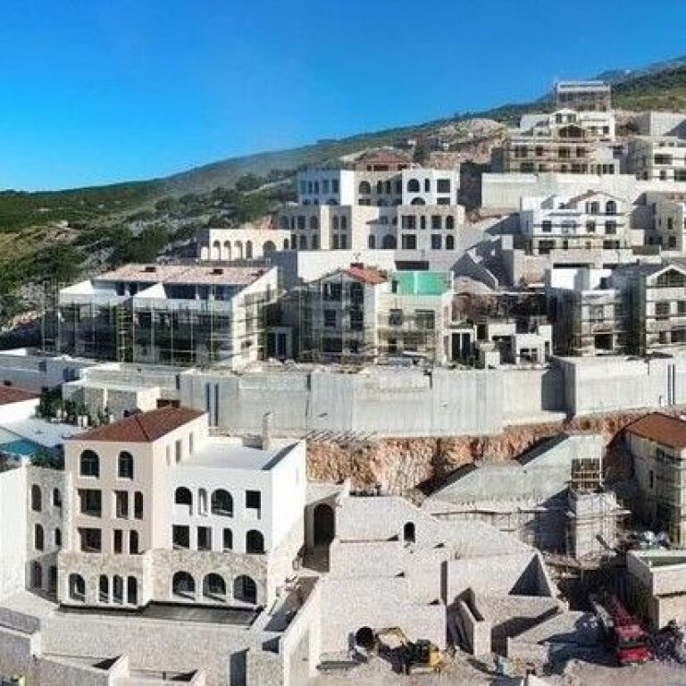 🌊 SHITET APARTAMENT 2+1 + 2 TUALETE & VERANDË | FOLIE VILLAGE, JALË 🏝️