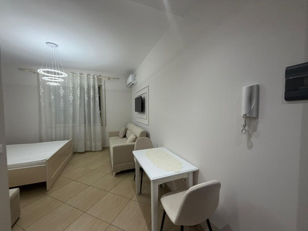 Studio apartment for rent