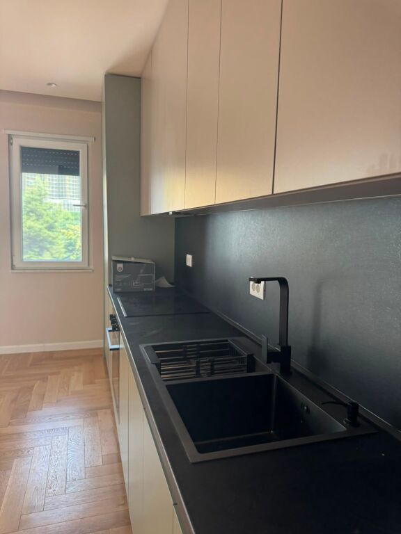 Rent | Apartament 1 + 1+Ballkon | Laprake | 650 €/month