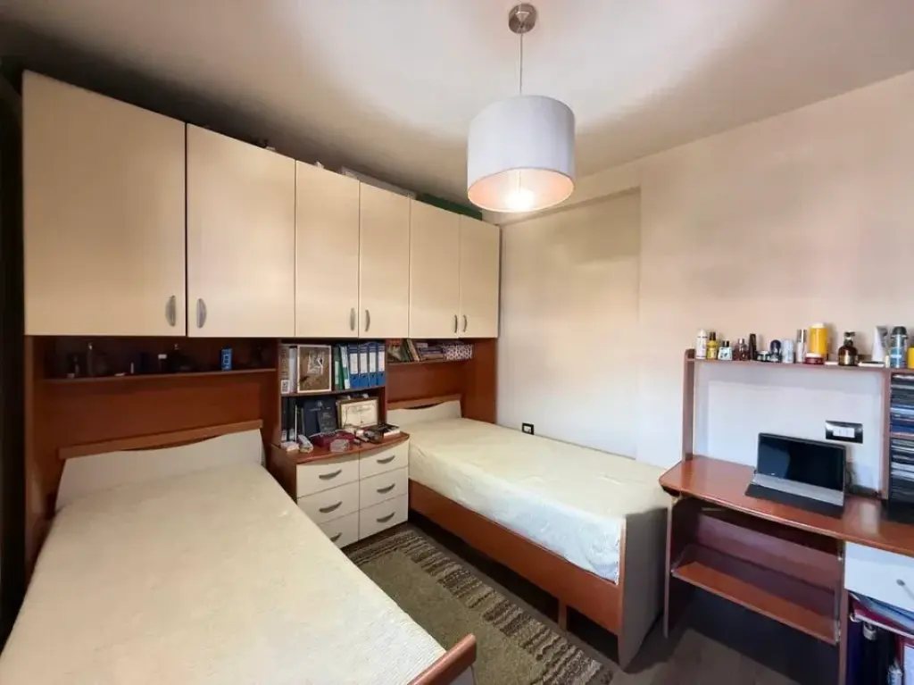 Qera | Apartament 2 + 1 | Ish Fusha e Aviacionit | 675 €/muaj