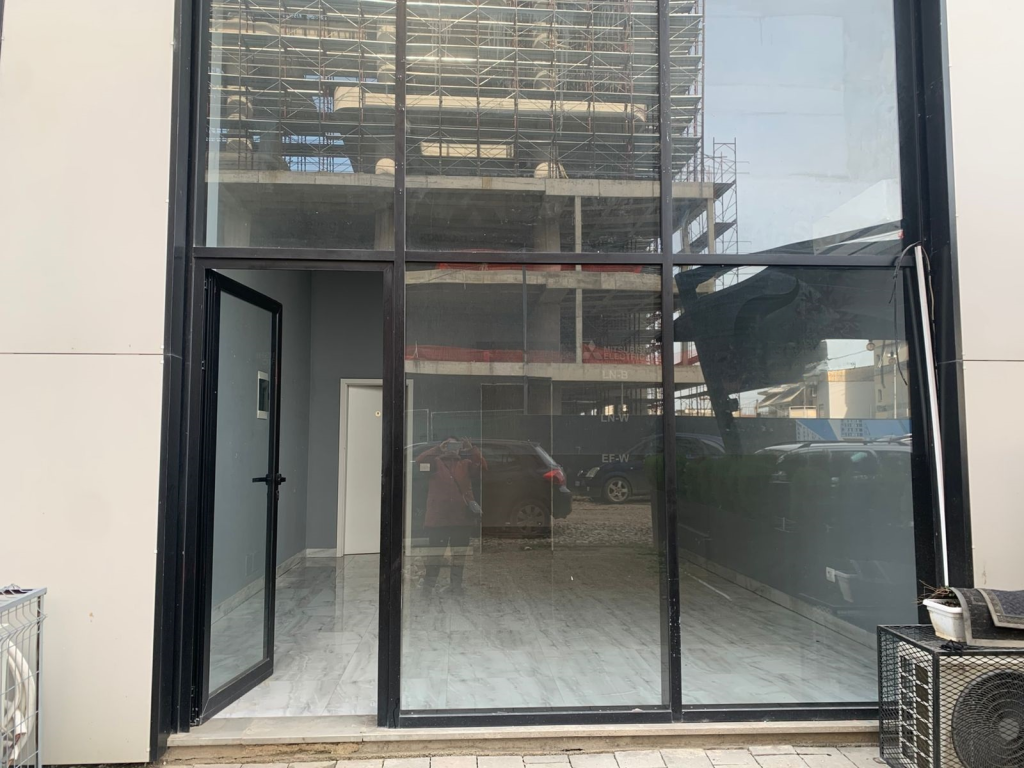 Rent | Ambjent Biznesi | Rruga Jordan Misja | 400 €/month