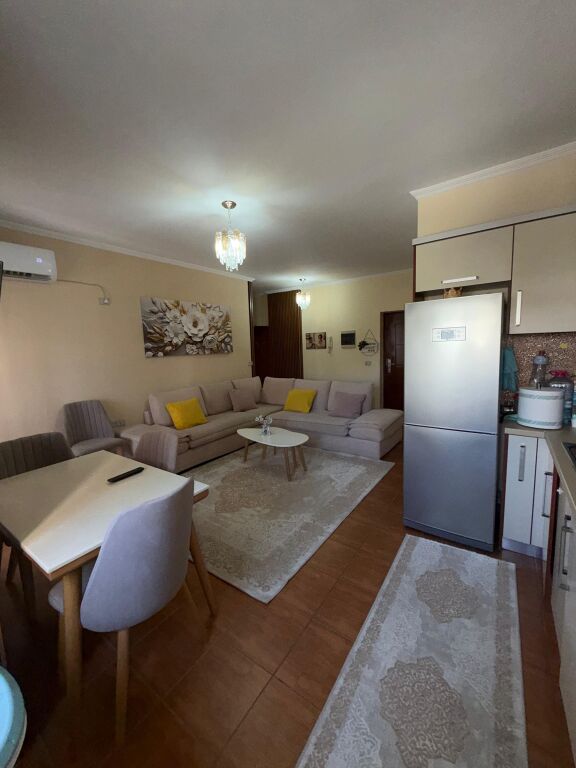 Apartament 1+1 per shitje rruga e cipajve Vlore