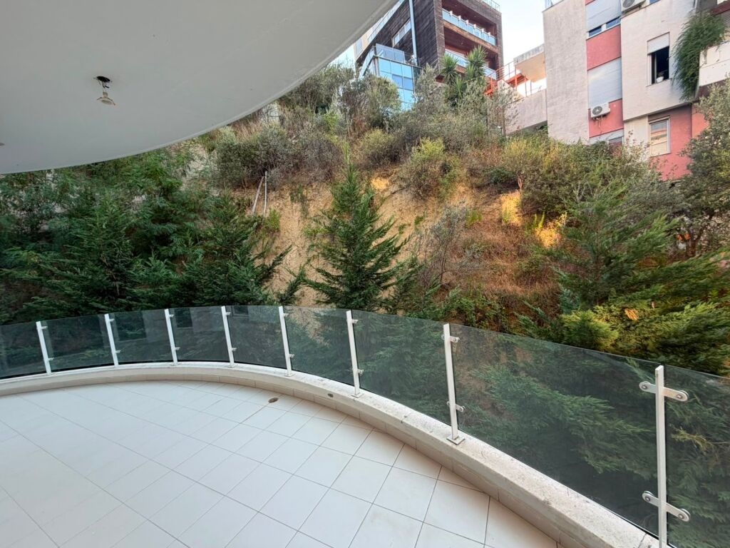 For rent 2+1+2+parking Botanical Garden