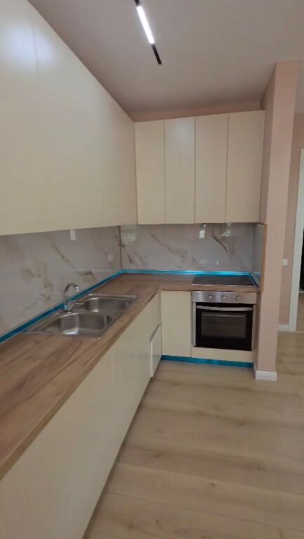 Jepet me qera Apartment 2+1+2 ne Durres