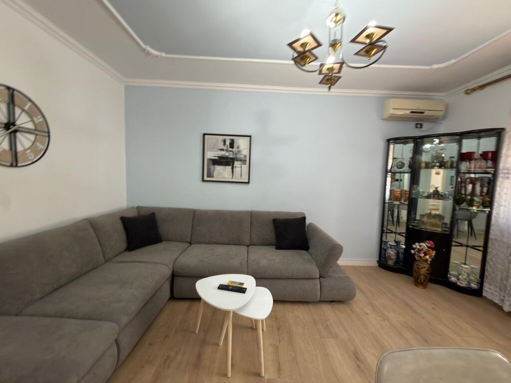 Apartment 2+1 For Rent in Xhamllik
