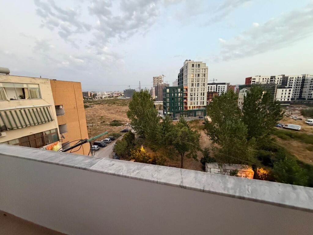 Apartament 2+1 me qera tek Bulevardi i Ri