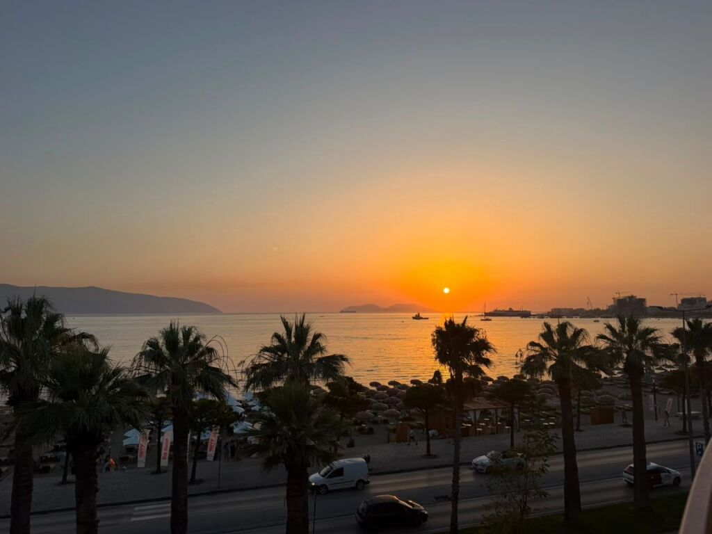 Apartament 2+1 me Qera me Pamje Deti, Tetor - Maj 📍 Lungomare, Vija e Parë, Big Scoop, Vlorë