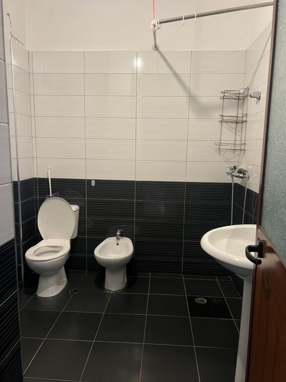 Affittasi 1+1 Kodra e Diellit 40.000 leke