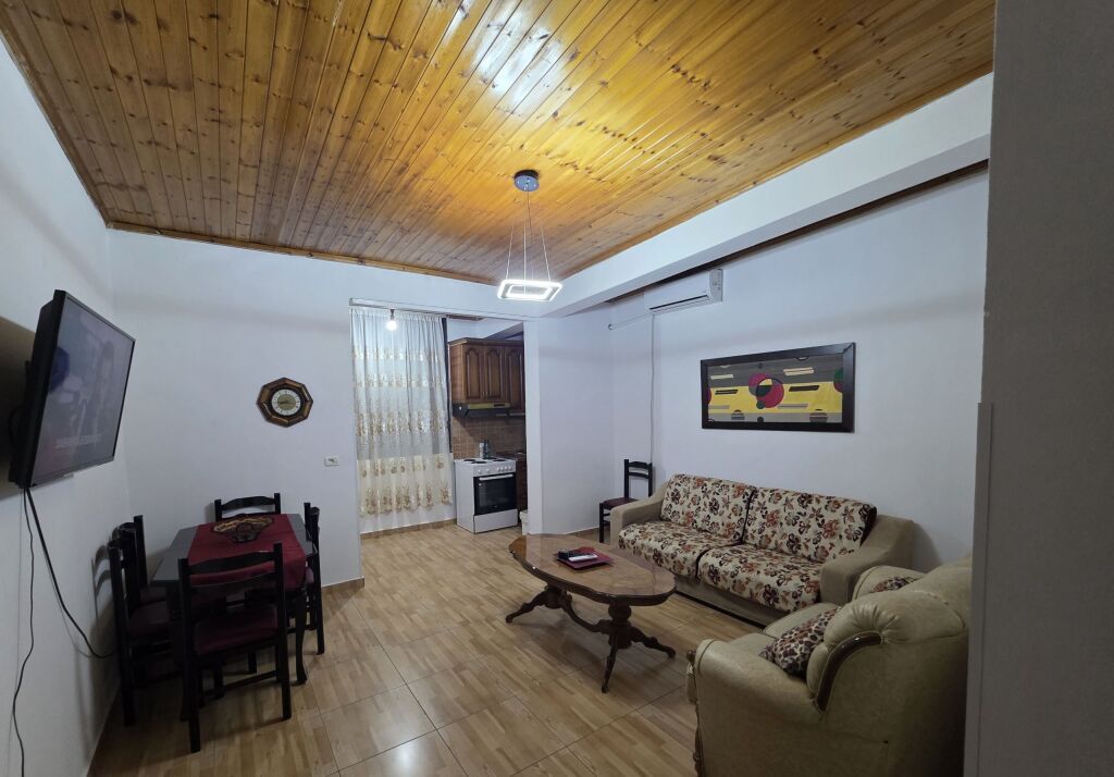 Rent | Shtëpi private 1 + 1 | Varri Bamit | 400€/month