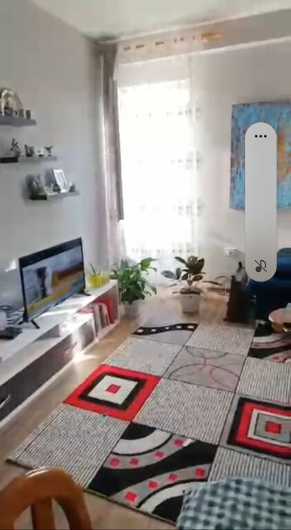 Jepet Apartament me qera 700€
