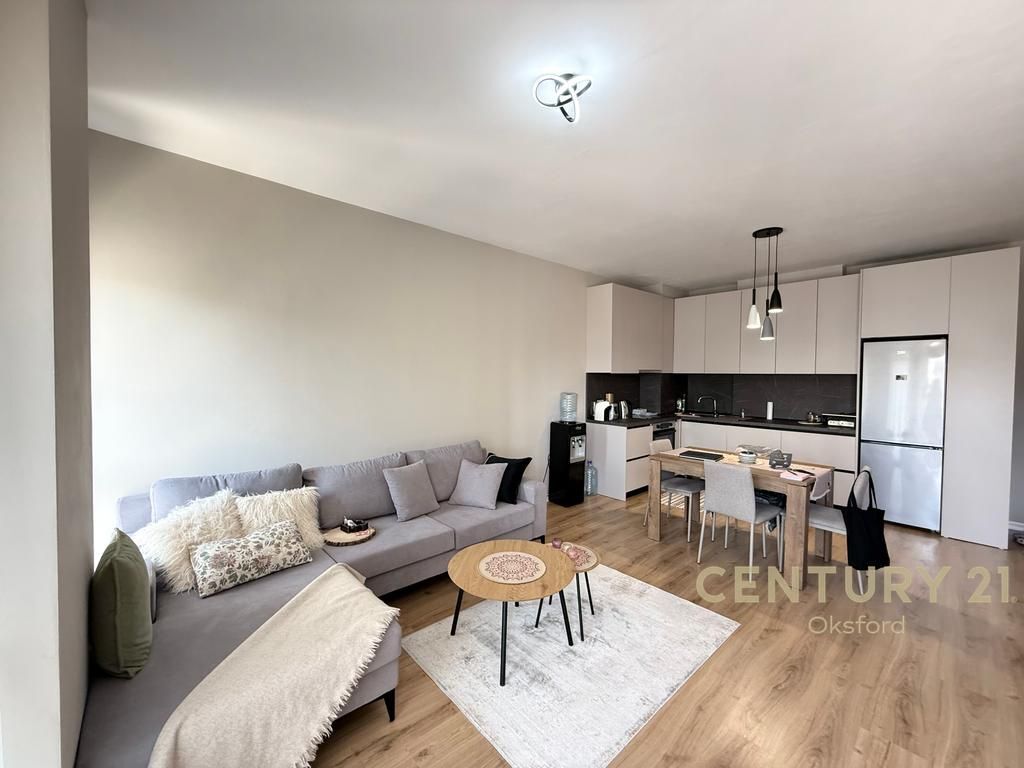 Apartment for rent 1+1 furnished opposite Ring Center, at Zogu I Zi!