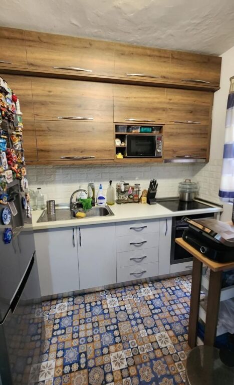 SHITET APARTAMENT 1+1 – PAZARI I RI