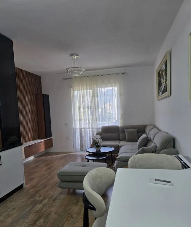 ✨JEPET ME QIRA APARTAMENT 1+1 – PËRBALLË SHKOLLËS “ZOJA E KËSHILLIT TË MIRË”✨