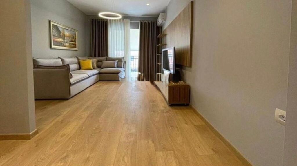 Qera | Apartament 2 + 1 | Komuna Parisit | 750 €/muaj