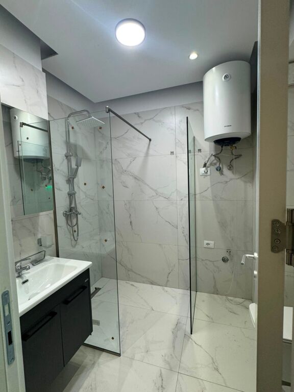 Affitto | Apartament 1 + 1+Ballkon | Laprake | 650 €/mese