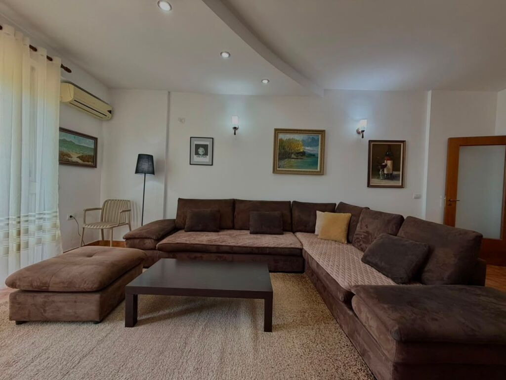 Apartament 2+1 me Qera, Tetor-Maj | Sheshi Pavaresia, Nisatel, Vlore